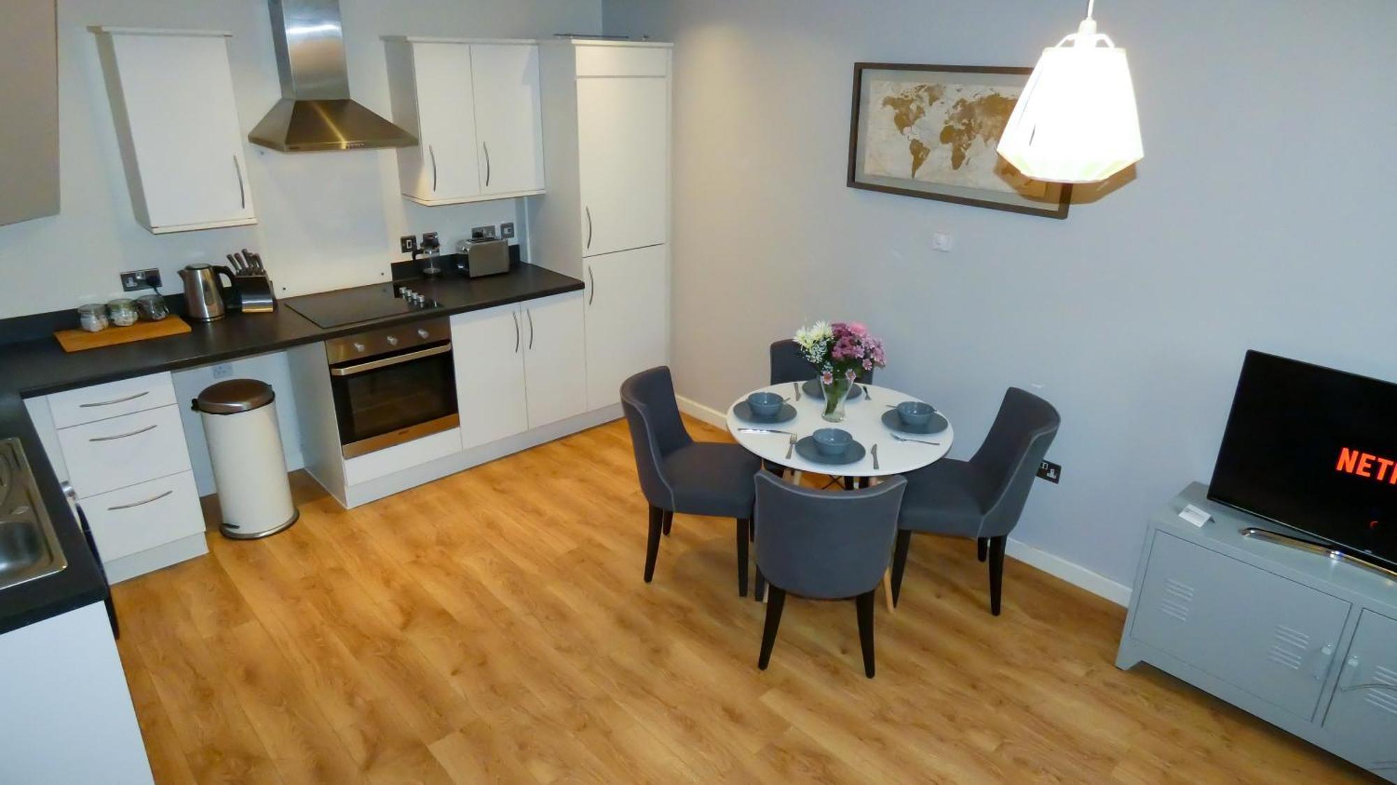 Three Bedroom Townhouse With Parking Telford Pokój zdjęcie